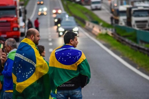 Por que o governo teme uma nova greve de caminhoneiros agora?